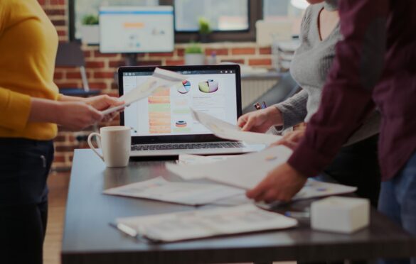 Building A Strong Online Presence: Why Graphic Design Is Key To Digital Marketing