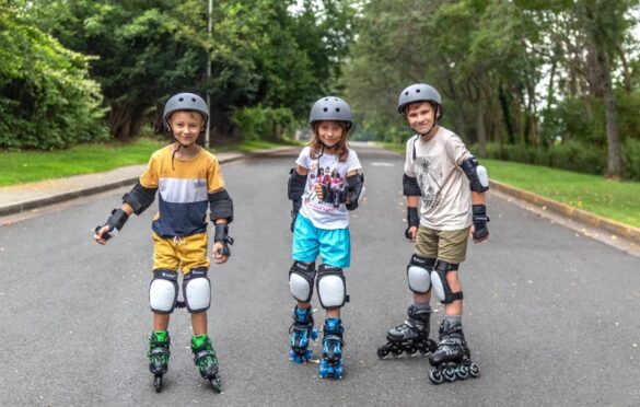 Roller Skating Vs. Inline Skating: Which Is Right For You? A Comparative Guide