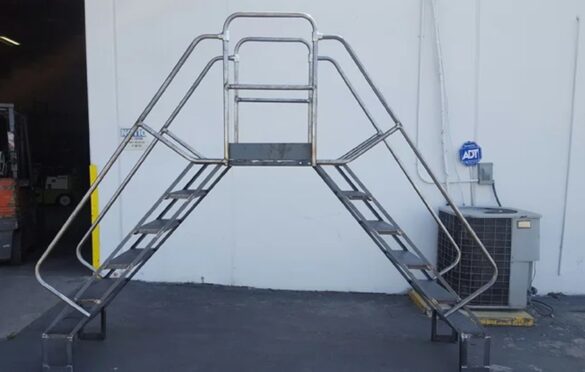 Rolling Ladders: Best Practices For Safe Use & Maintenance